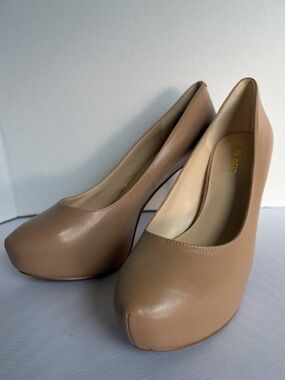 Nine West JULIETTE 7.5M Leather Stiletto Platform Pump In Nude